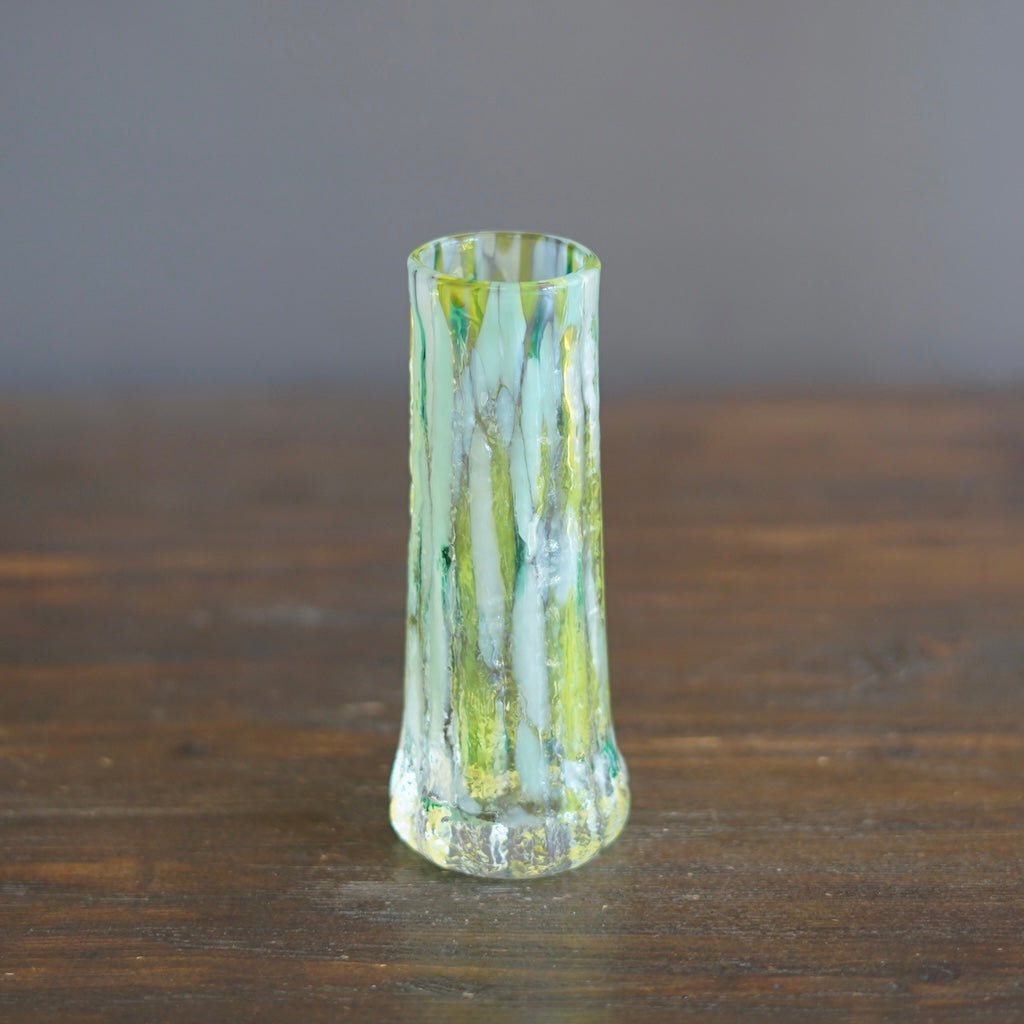 Falling Petals Flower Vase #MZ16