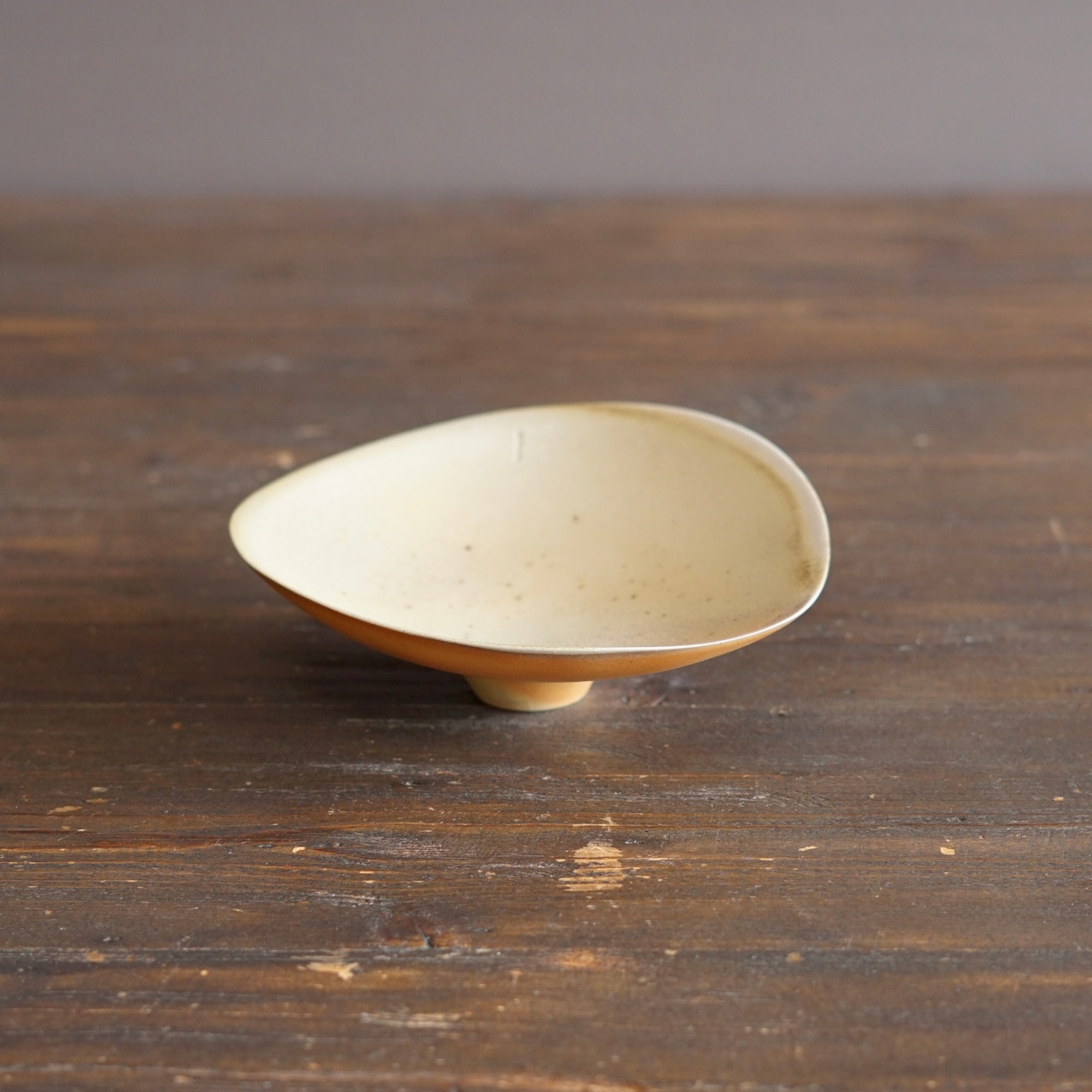 Footed Plate #ZP1787