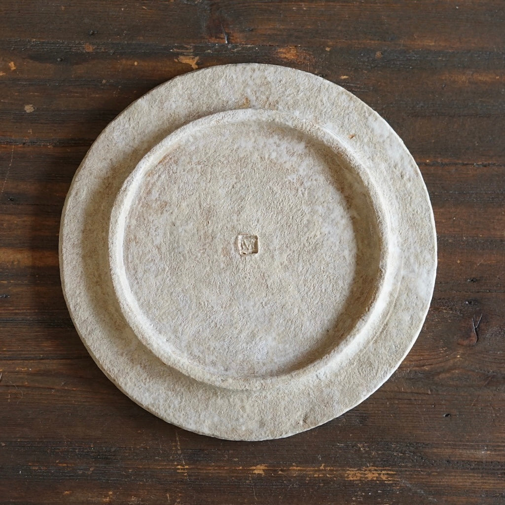 Disc Plate, Kaolinitic Clay Finish #MG2B