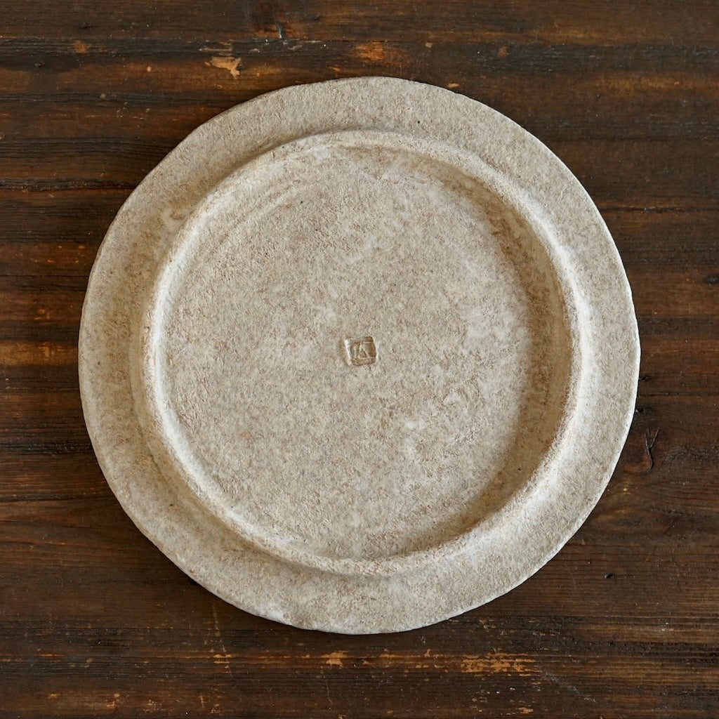 Disc Plate, Kaolinitic Clay Finish #MG2D