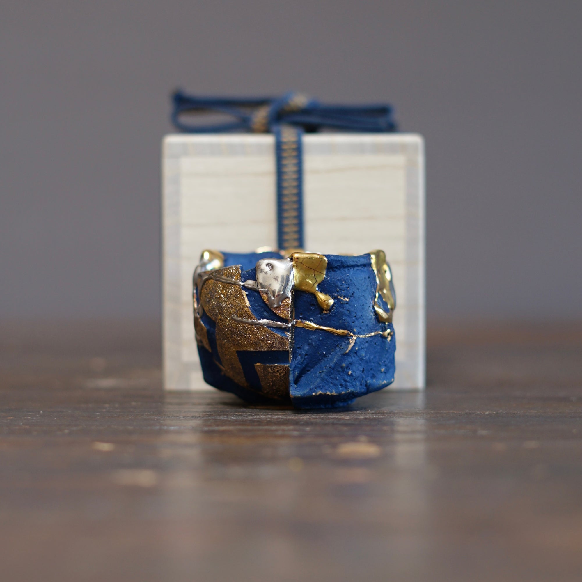 Half and Half Gilded Ocean GUINOMI Sake Cup #HT522