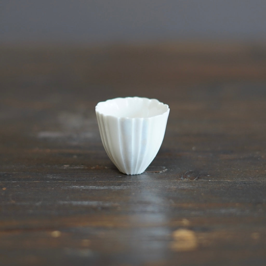 Porcelain GUINOMI Sake Cup #ISH5A