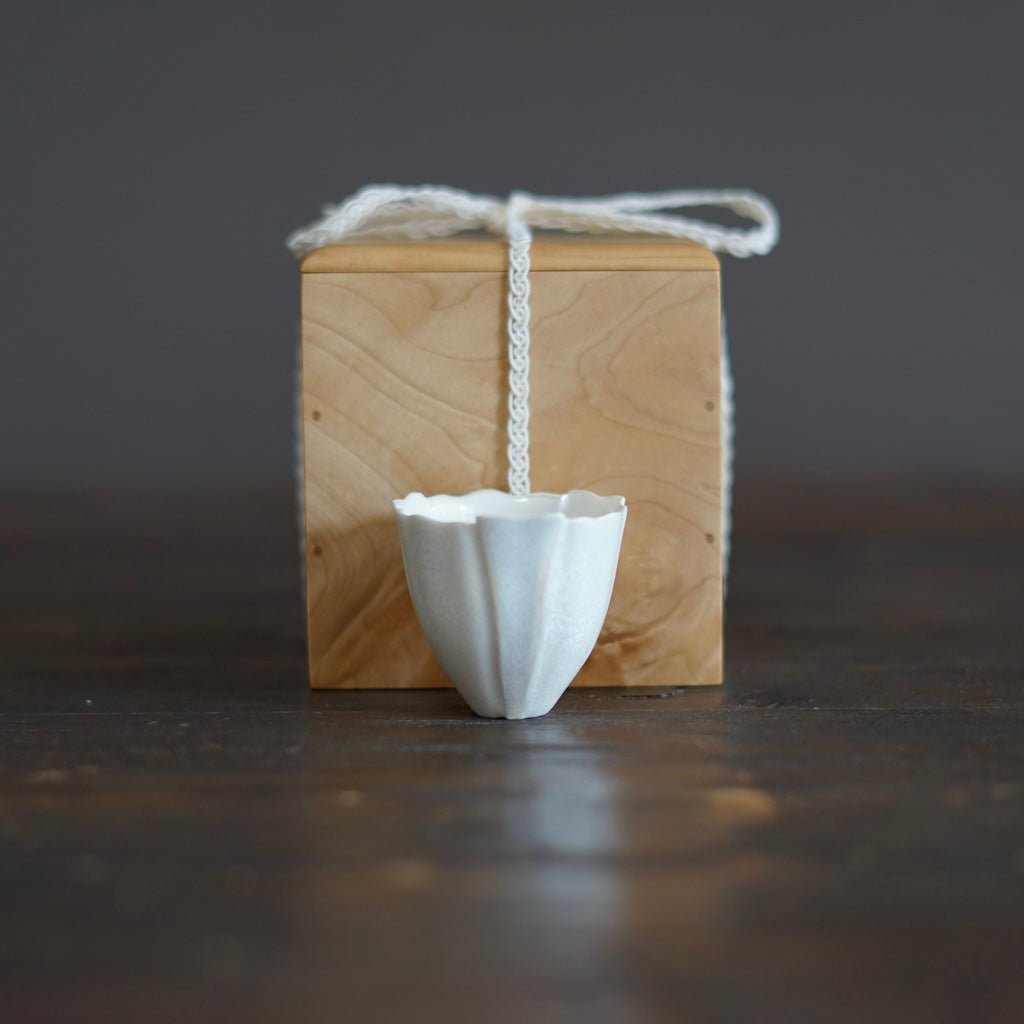 Porcelain GUINOMI Sake Cup #ISH5C