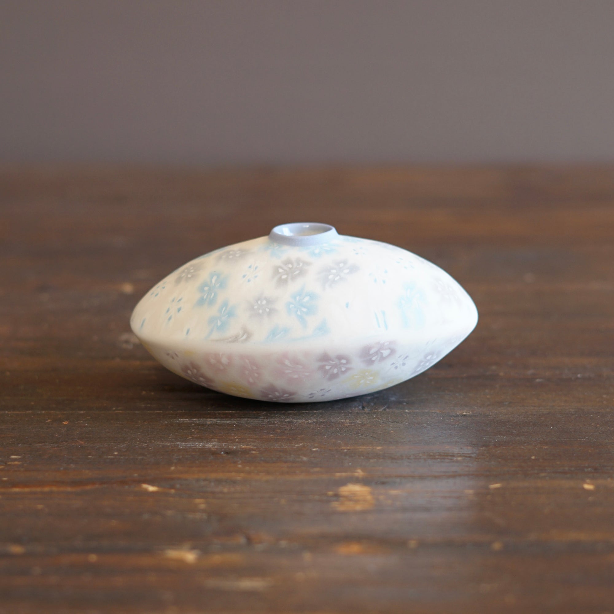 NERIKOMI Bud Vase #EM15A