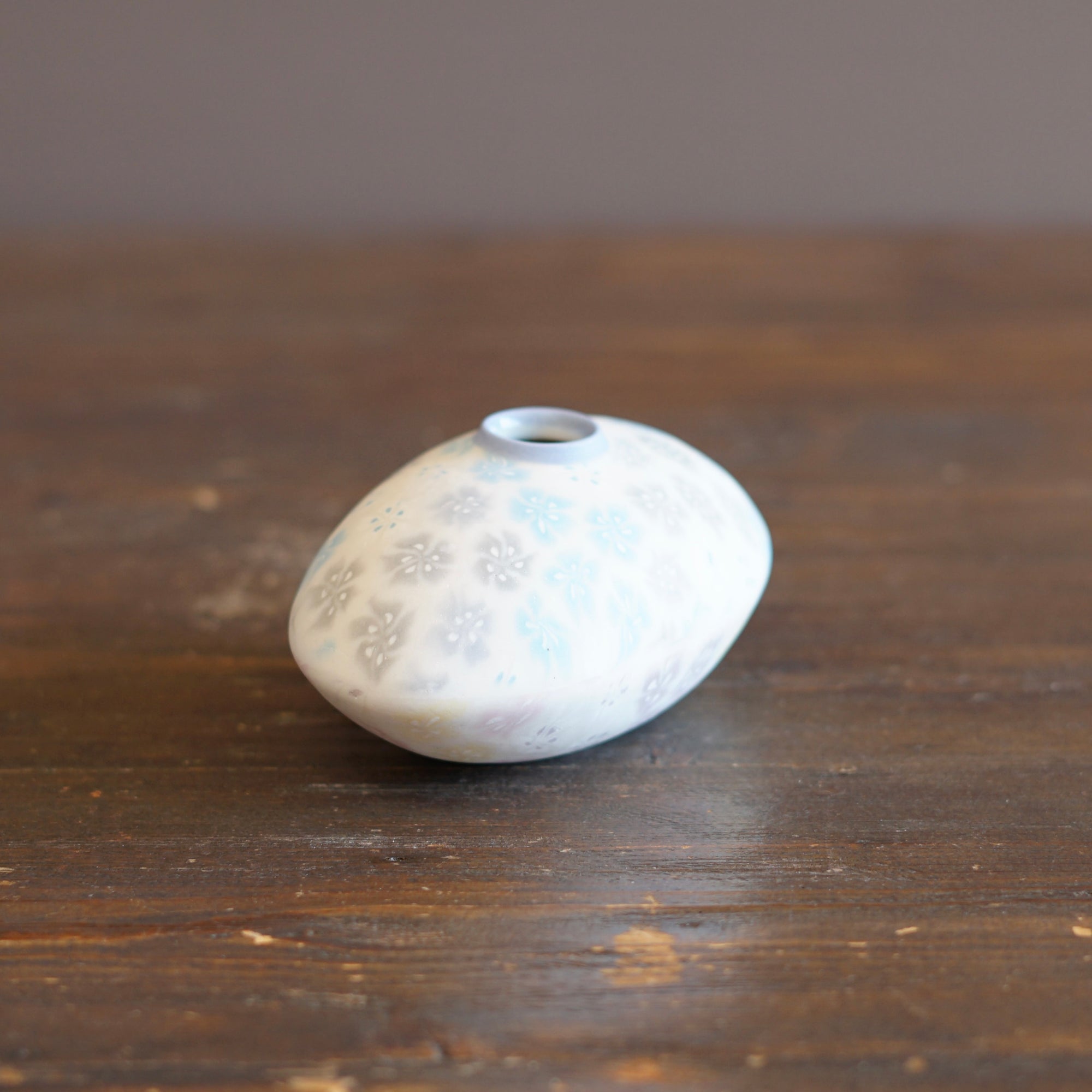 NERIKOMI Bud Vase #EM15A