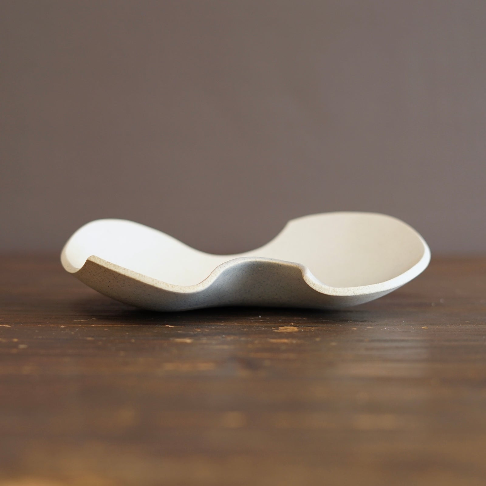 Sea Foam Wave Plate Large #KY121B