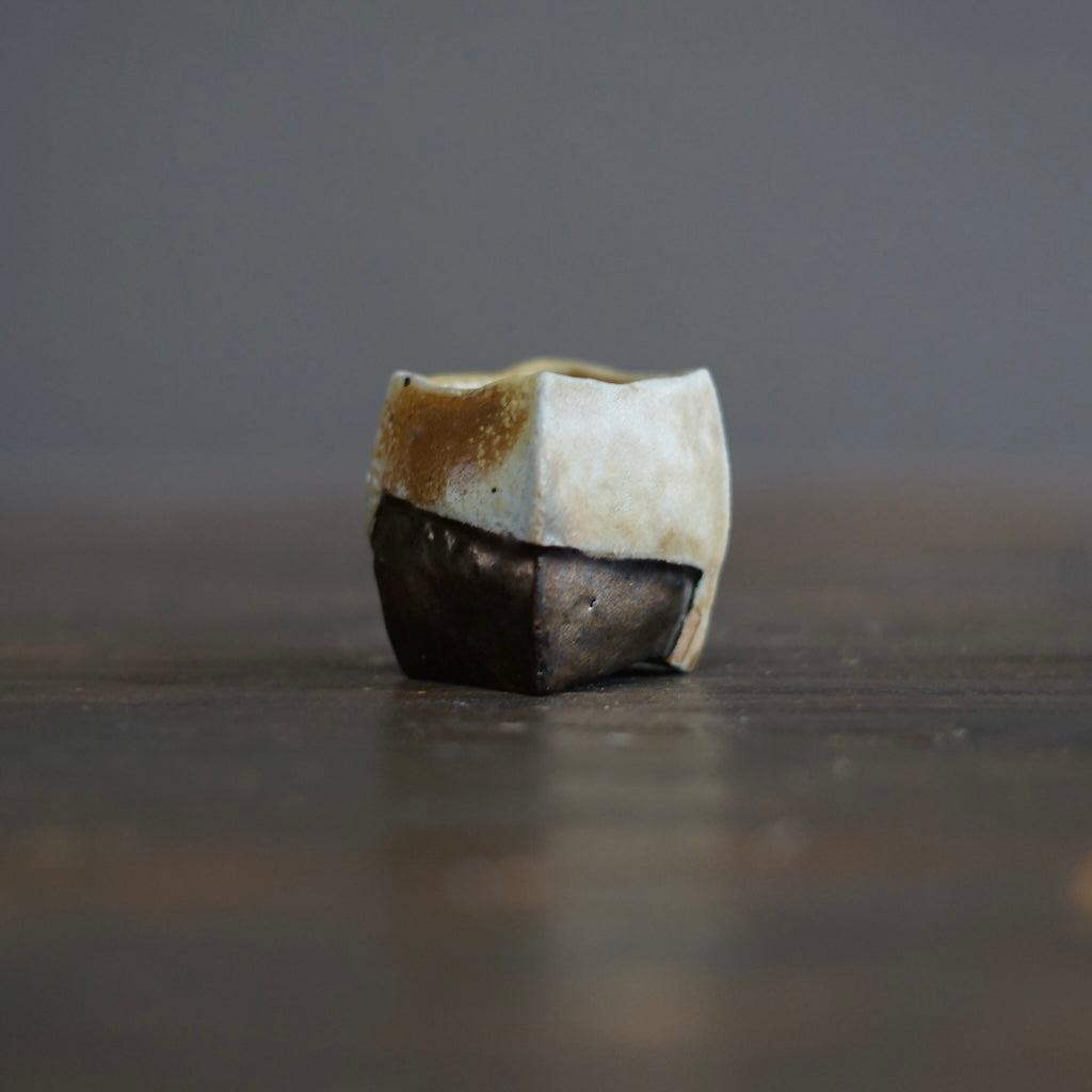 Sculpture GUINOMI Sake Cup #TR292