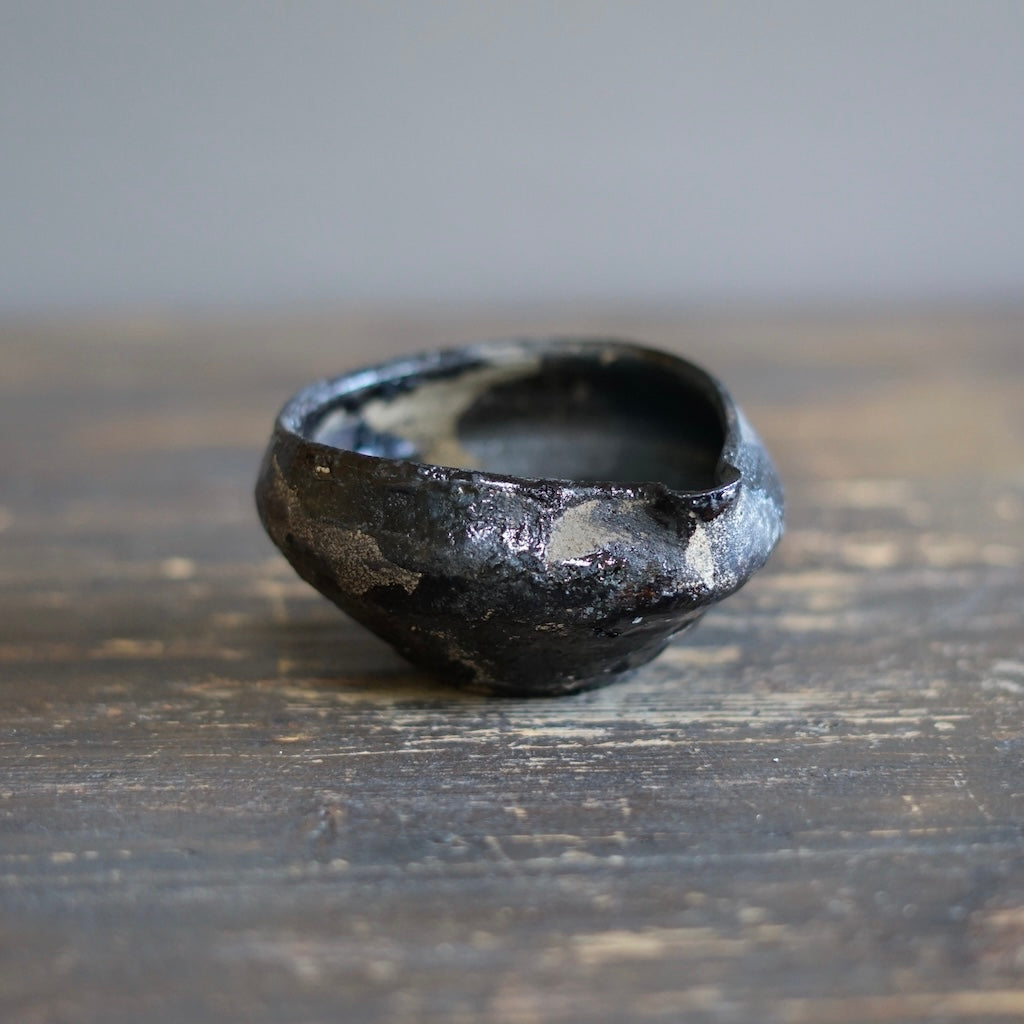 Gyokkaku Mashira Raku Spouted Bowl #AK59B