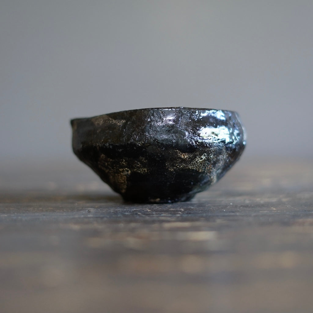 Gyokkaku Mashira Raku Spouted Bowl #AK59B