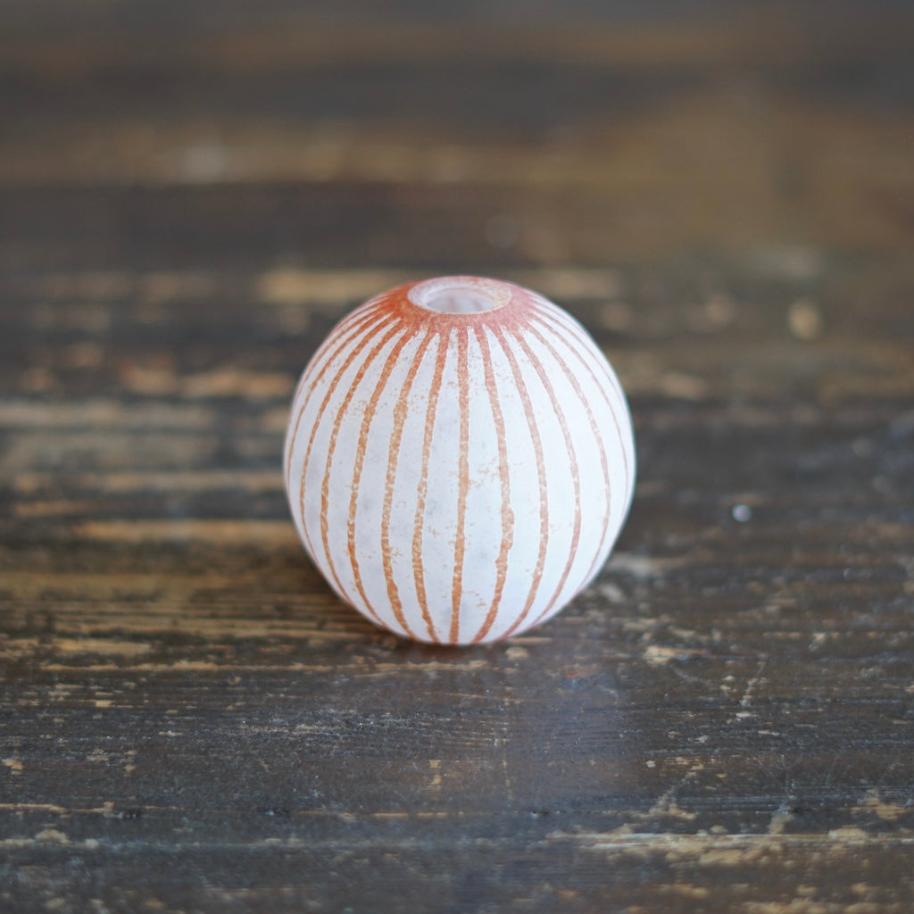 Round Ball Bud Vase Frosted Red Stripes #YY30A