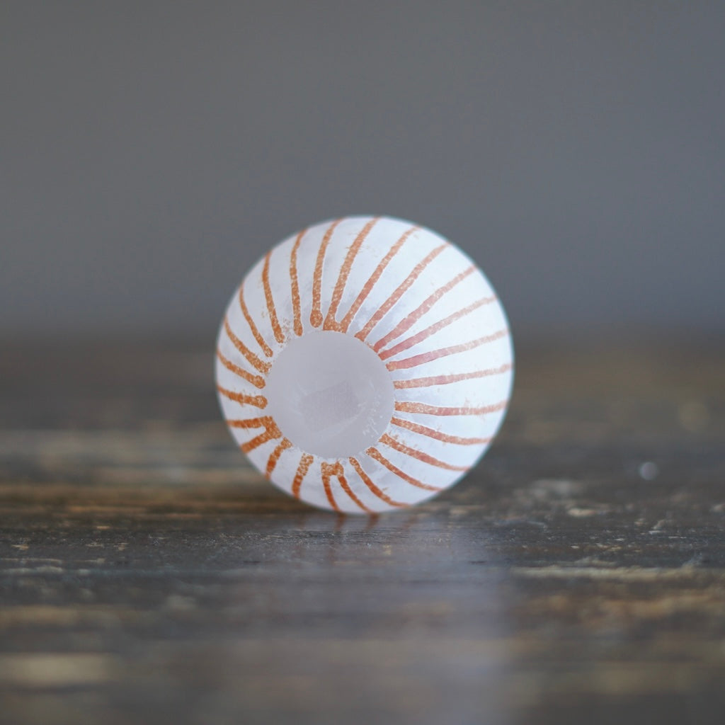 Round Ball Bud Vase Frosted Red Stripes #YY30C