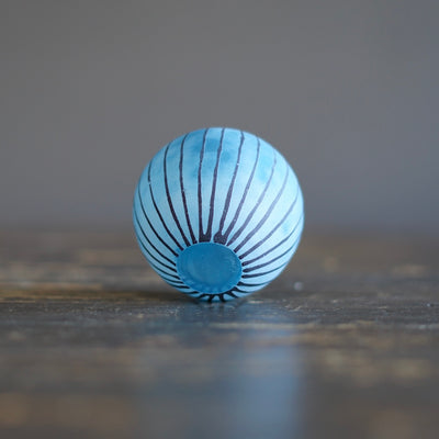 Round Ball Bud Vase Frosted Blue Stripes #YY31A