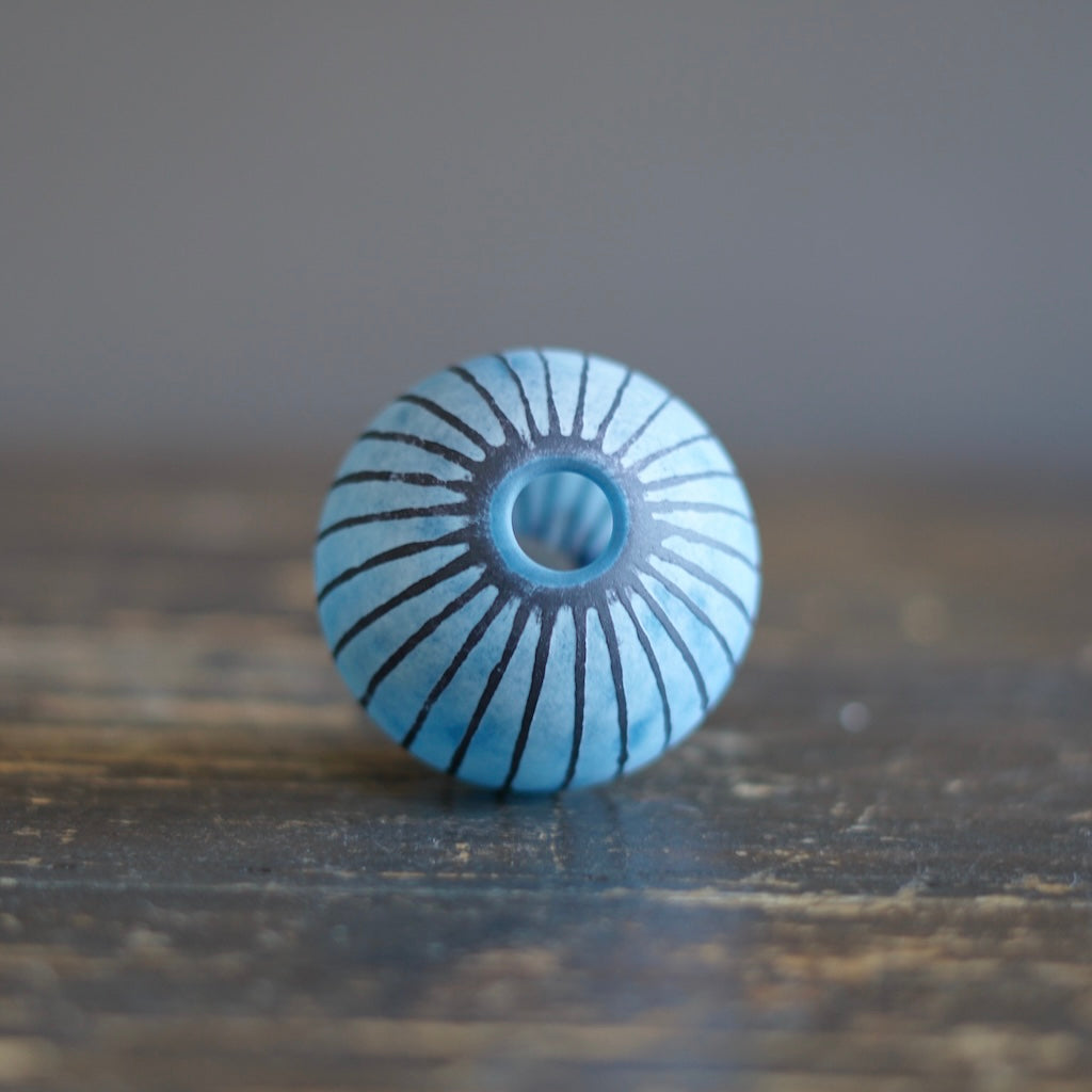 Round Ball Bud Vase Frosted Blue Stripes #YY31C