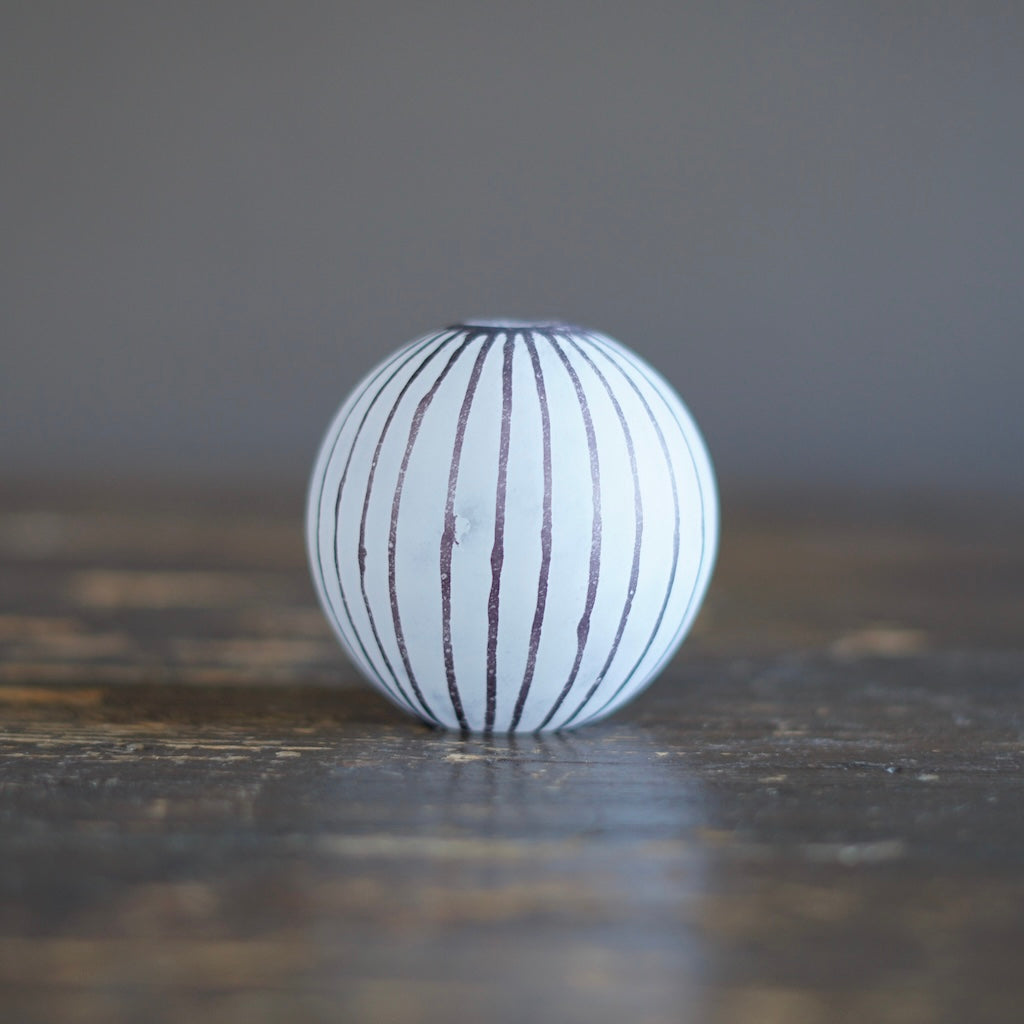 Round Ball Bud Vase Frosted Brown Stripes #YY32B