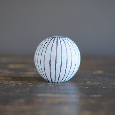 Round Ball Bud Vase Frosted Brown Stripes #YY32B
