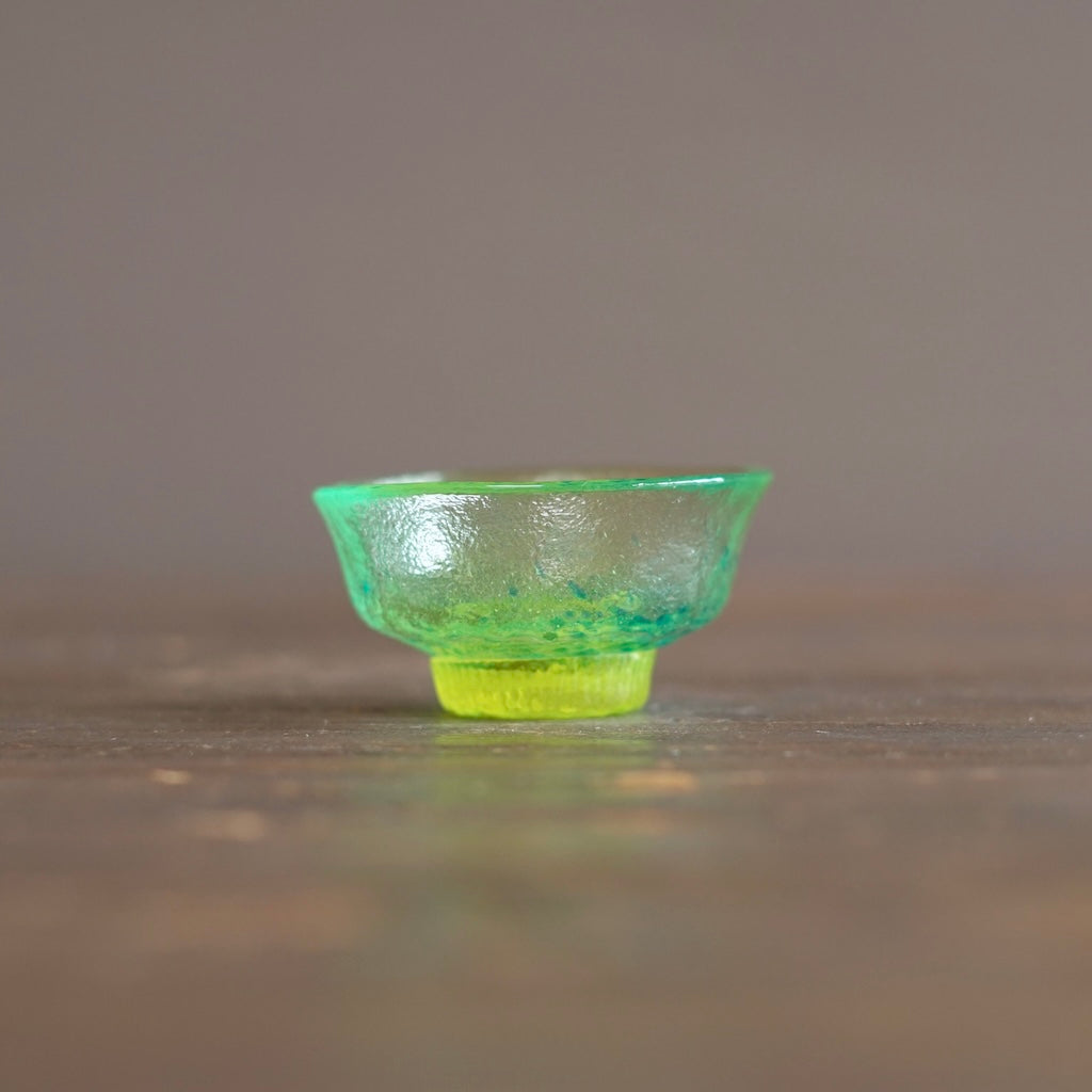 Green Petal GUINOMI Sake Cup #MZw9033