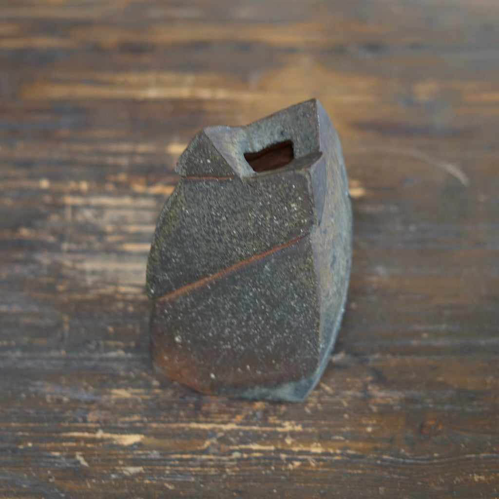 Medium Flower Vase / Sculptre #TR235