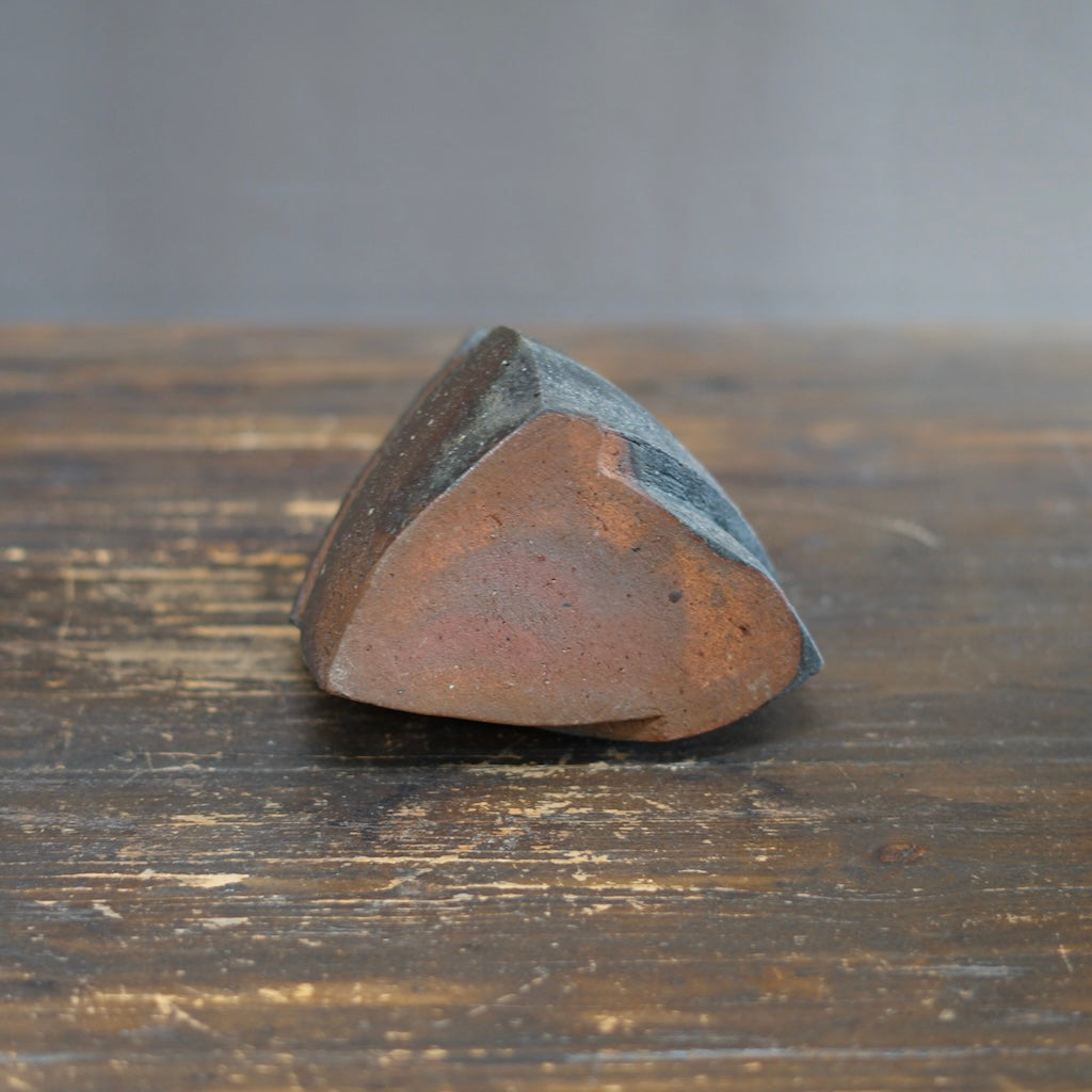 Medium Flower Vase / Sculptre #TR235