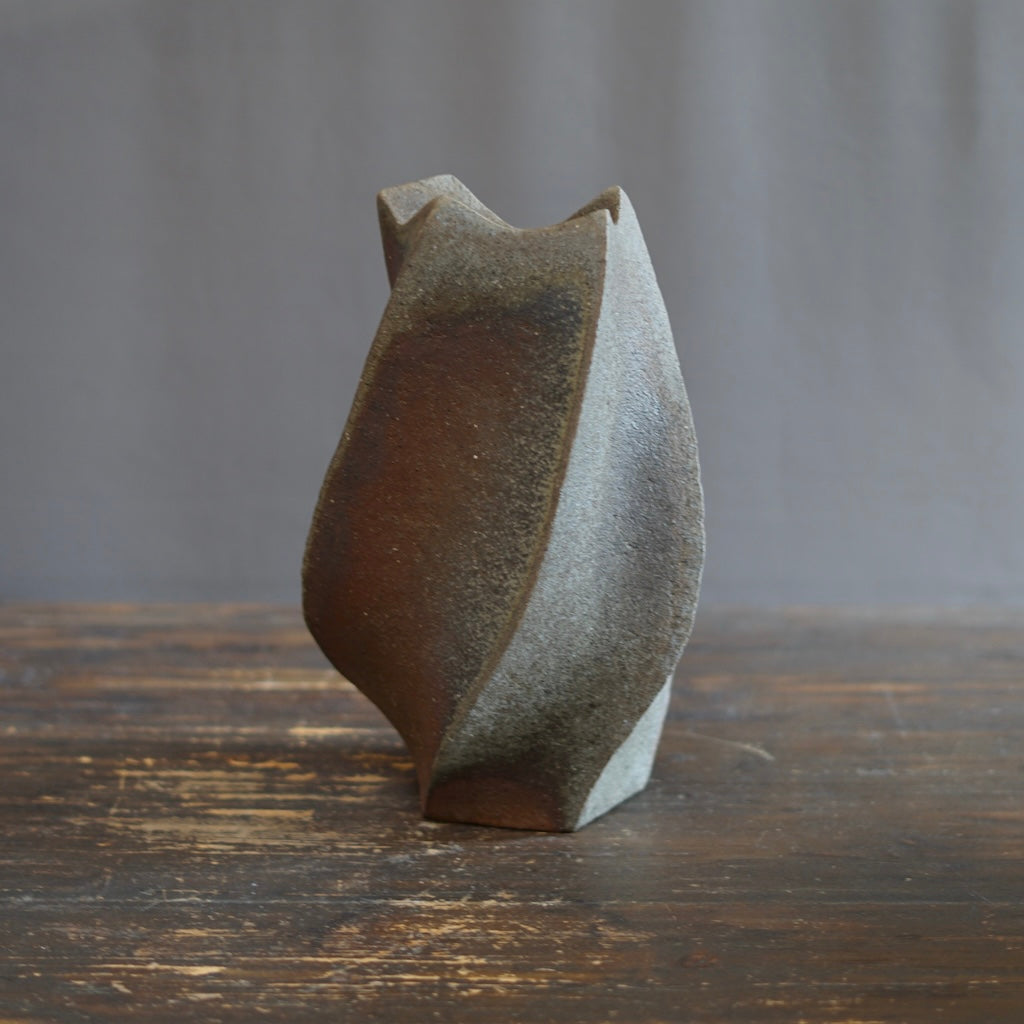 Twisted Flower Vase Large  / Sculpture #TR239