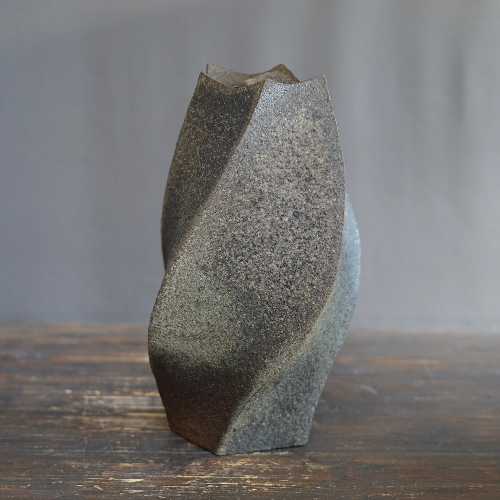 Twisted Flower Vase Extra Large / Sculpture #TR240