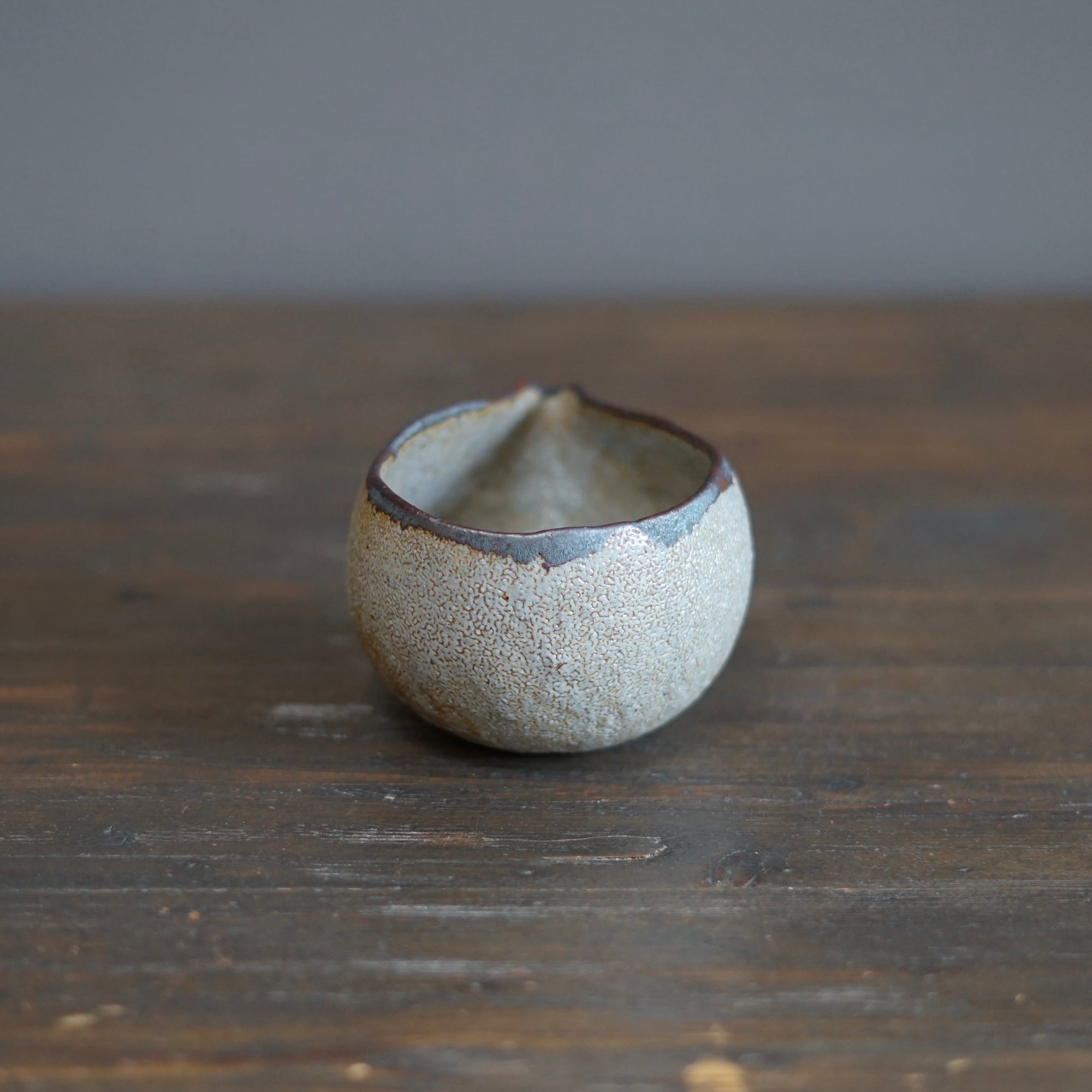 Raised Earth Sake Server #HT456