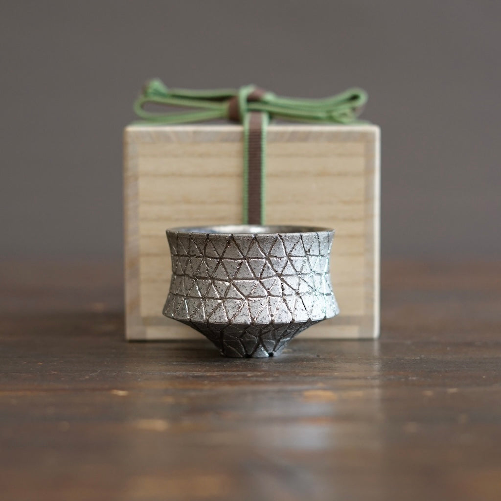 'Geometric' GUINOMI Sake Cup #OMT142A