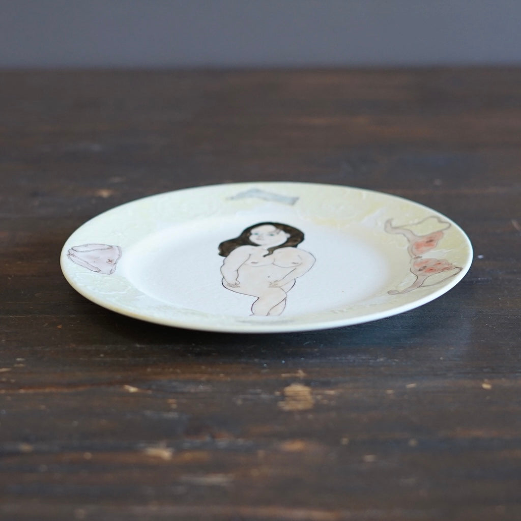 Feminine Figure Plate #MA139E