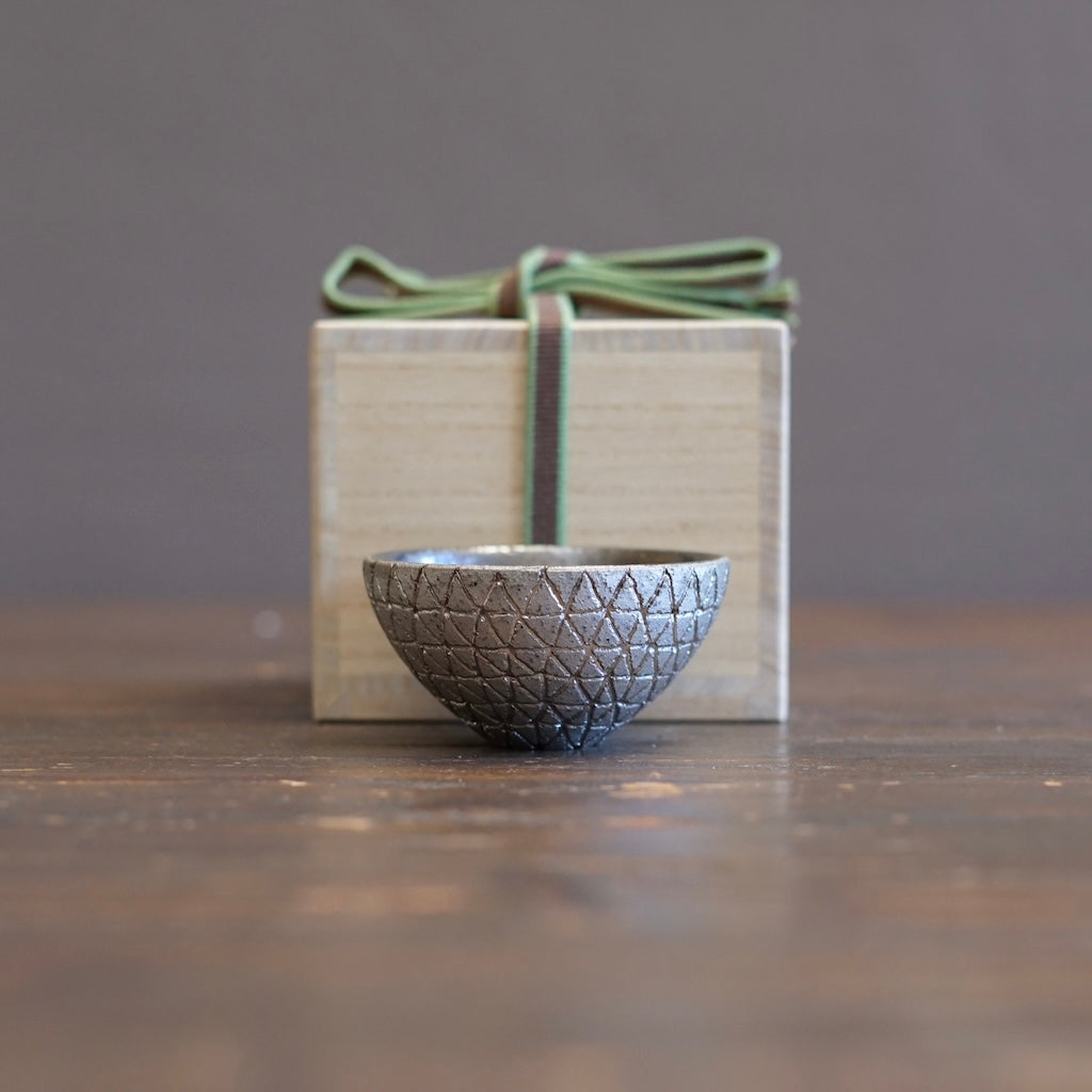 Geometric GUINOMI Sake Cup #OMT140A
