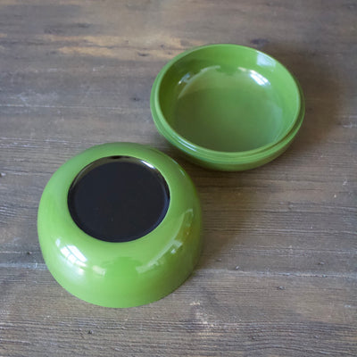 Round Lacquer Bonbonnière Green