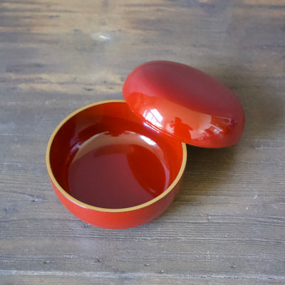 Round Lacquer Bonbonnière Red